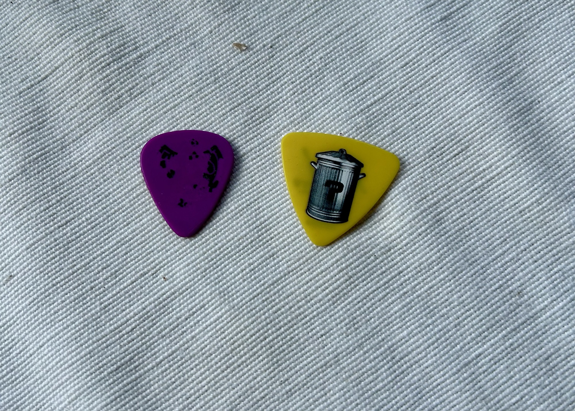 Plectrum collection - Young Knives purple and Therapy yellow