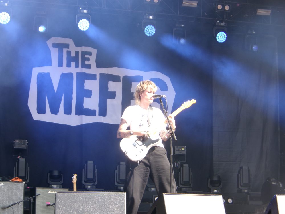Lily Hopkins, The Meffs